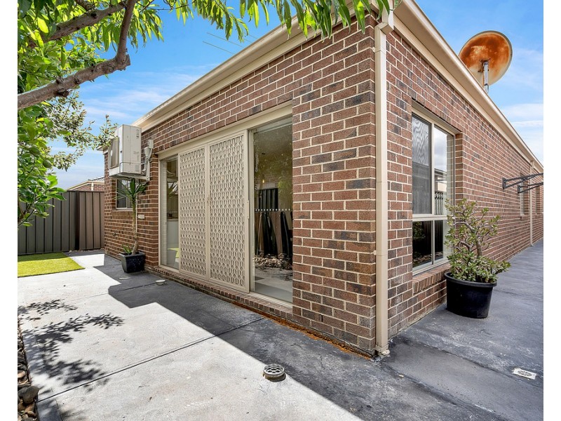 14 Brickwood Circuit, Craigieburn VIC 3064