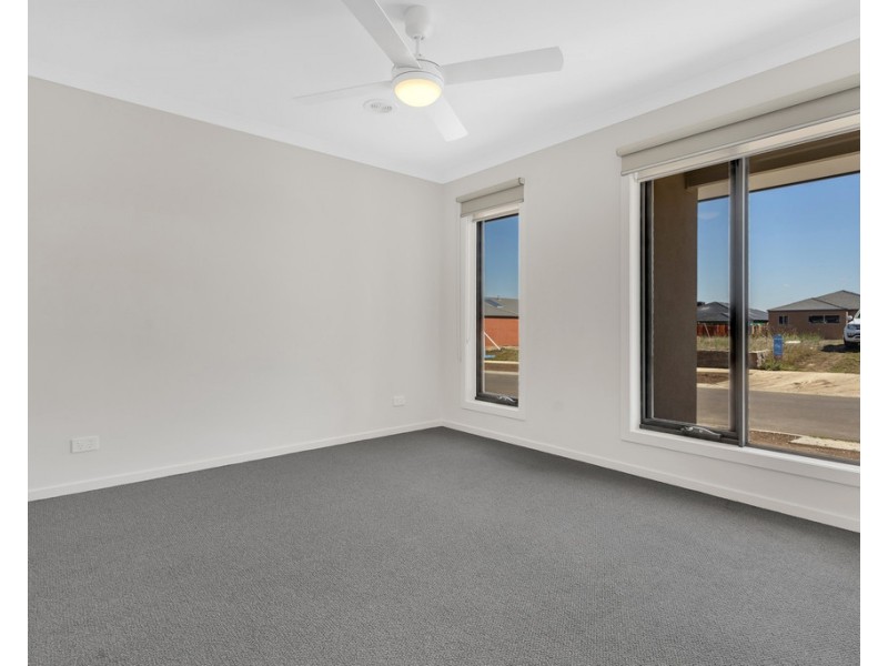 16 Cephei Street, Kalkallo VIC 3064