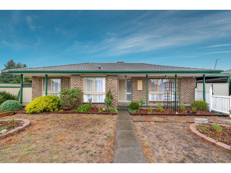 16 Grinstead Court, Craigieburn VIC 3064