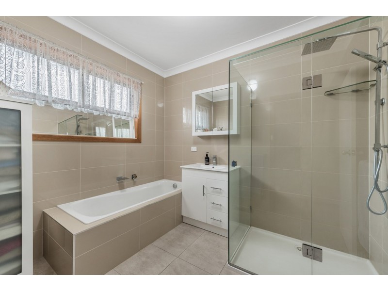 5 Peterlee Court, Craigieburn VIC 3064