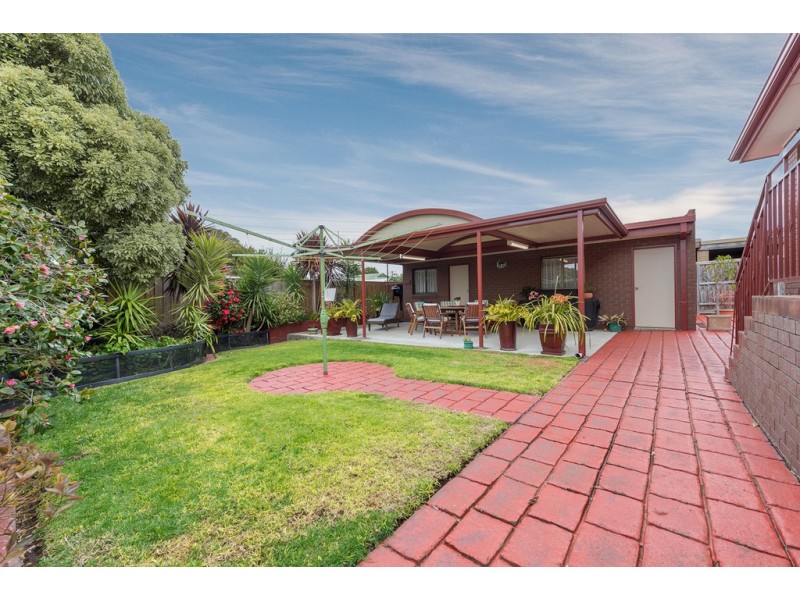 5 Peterlee Court, Craigieburn VIC 3064