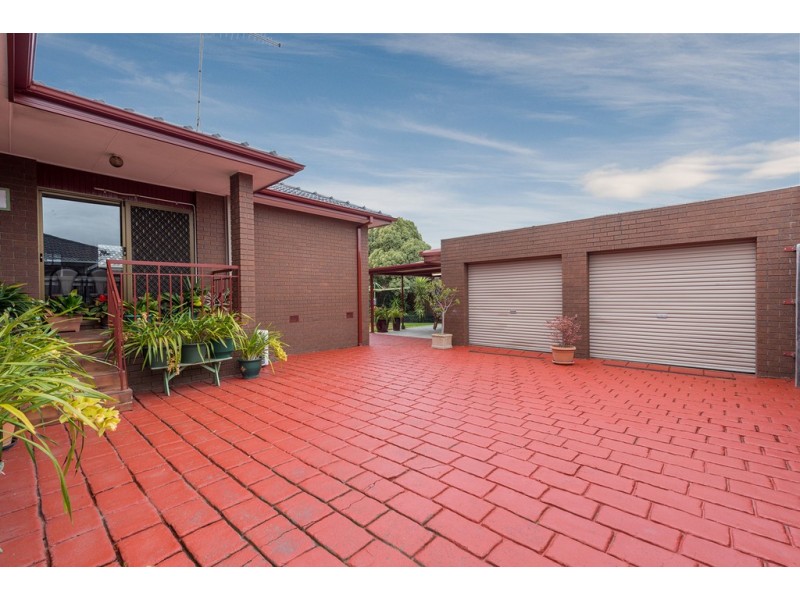 5 Peterlee Court, Craigieburn VIC 3064