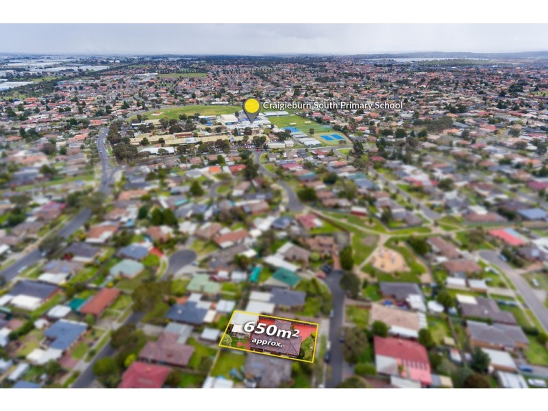 5 Peterlee Court, Craigieburn VIC 3064