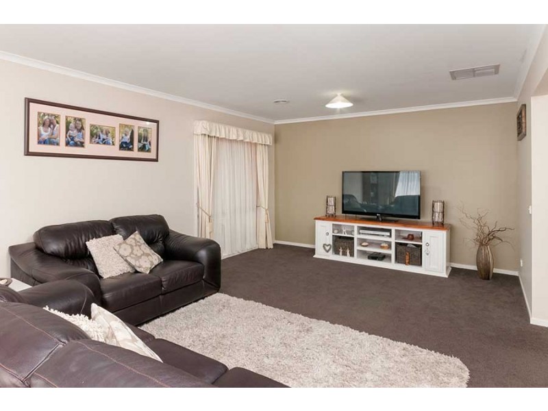 101 Hamilton Hume Parade, Craigieburn VIC 3064