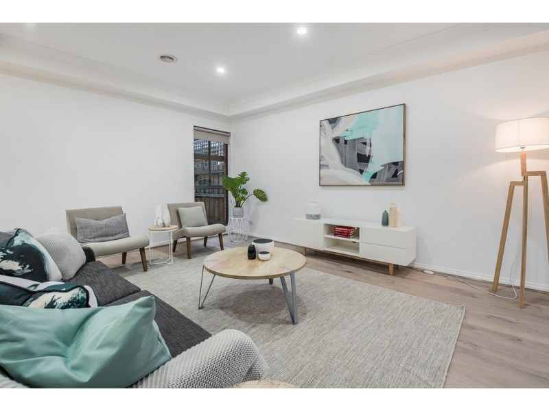 22 Thames Way, Roxburgh Park VIC 3064