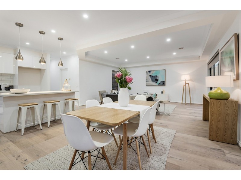 22 Thames Way, Roxburgh Park VIC 3064