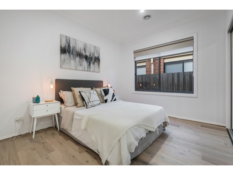 22 Thames Way, Roxburgh Park VIC 3064