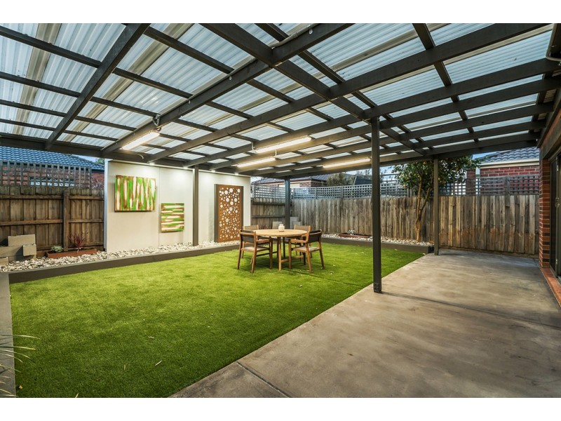 22 Thames Way, Roxburgh Park VIC 3064
