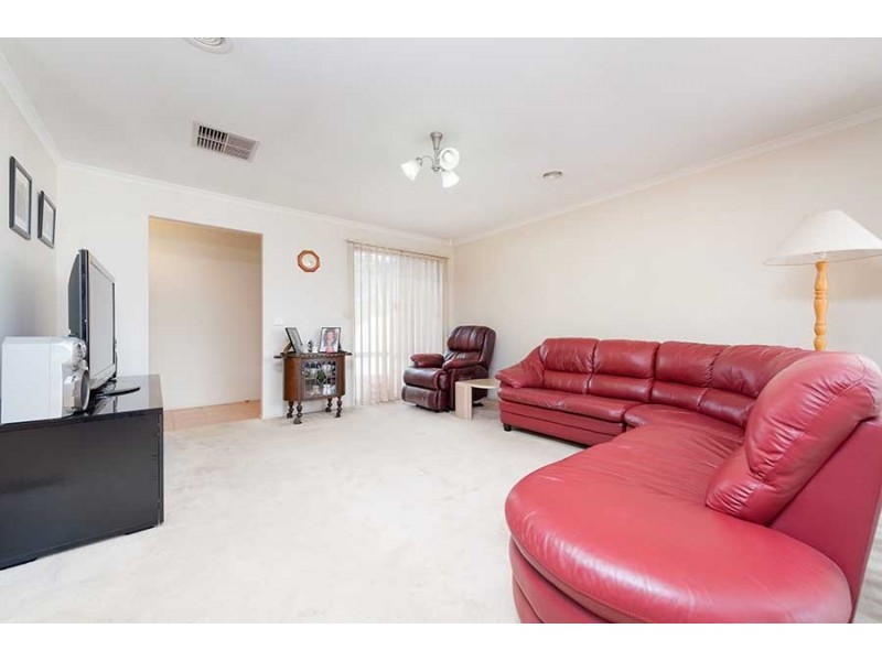 51 Emerald Circuit, Craigieburn VIC 3064