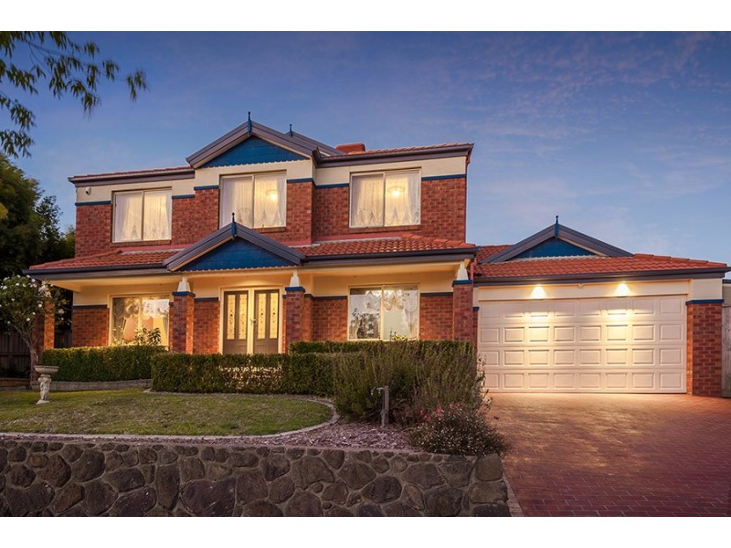 8 Burniston Avenue, Craigieburn VIC 3064