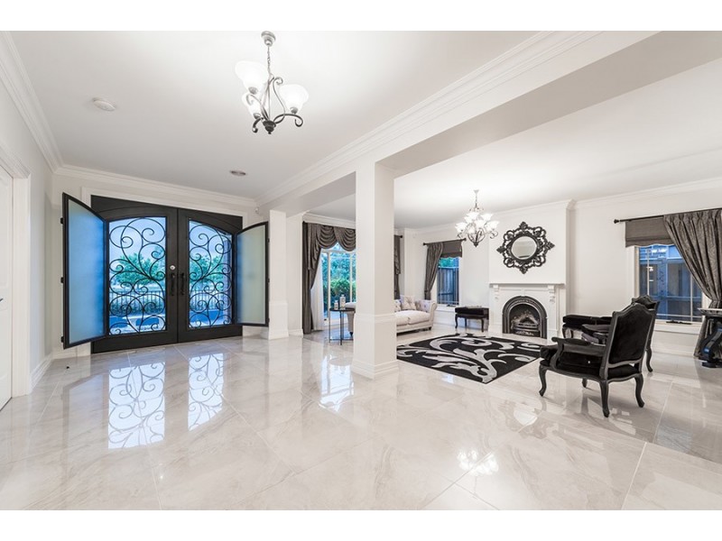 3 Hedges Street, Craigieburn VIC 3064