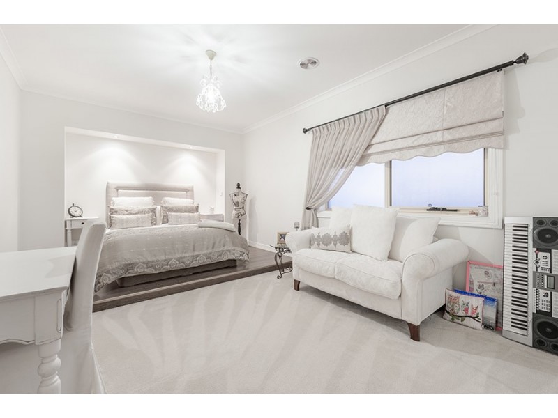 3 Hedges Street, Craigieburn VIC 3064