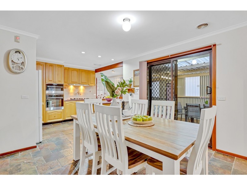 15 Balcombe Court, Craigieburn VIC 3064