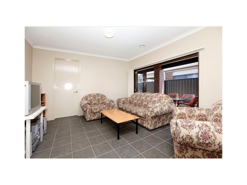 41 Brummel Street, Craigieburn VIC 3064