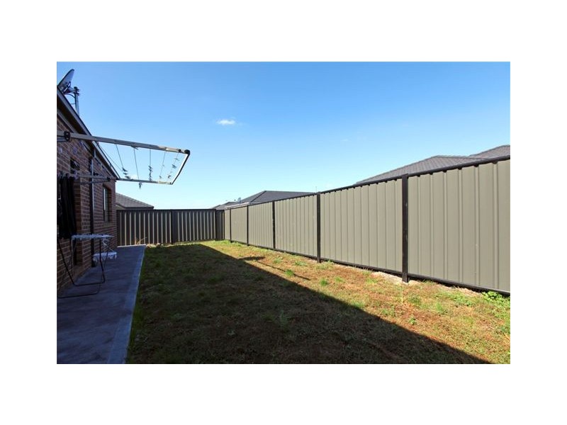 41 Brummel Street, Craigieburn VIC 3064