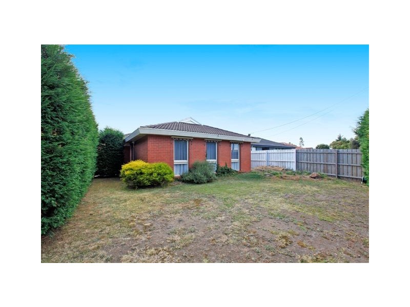 16 Riversdale Street, Craigieburn VIC 3064