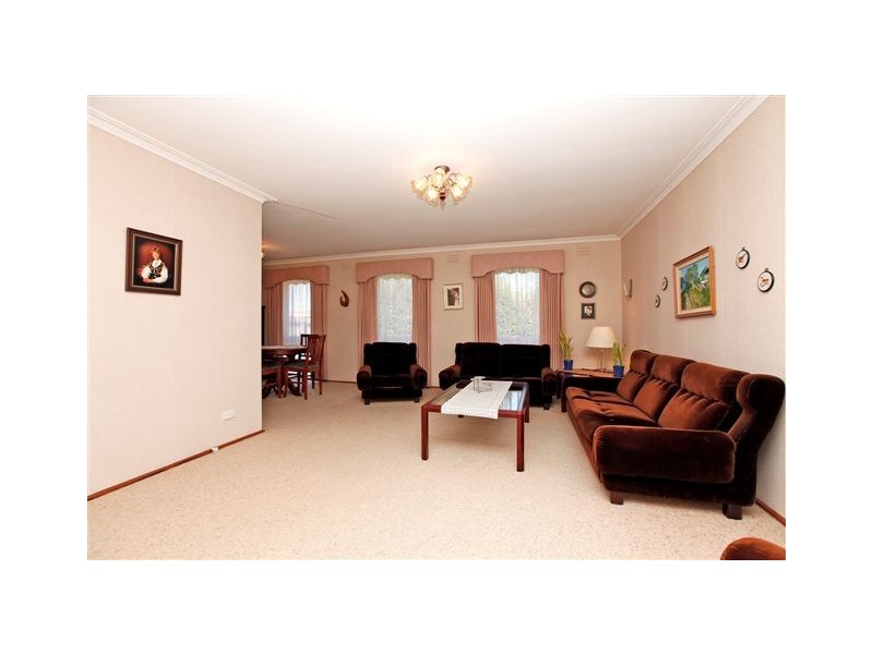 16 Riversdale Street, Craigieburn VIC 3064