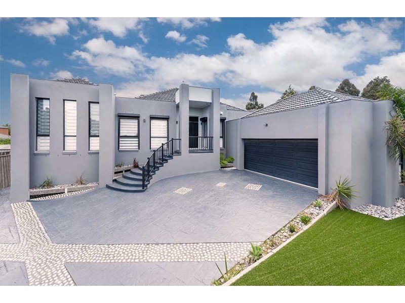 18 Grange Rise, Craigieburn VIC 3064