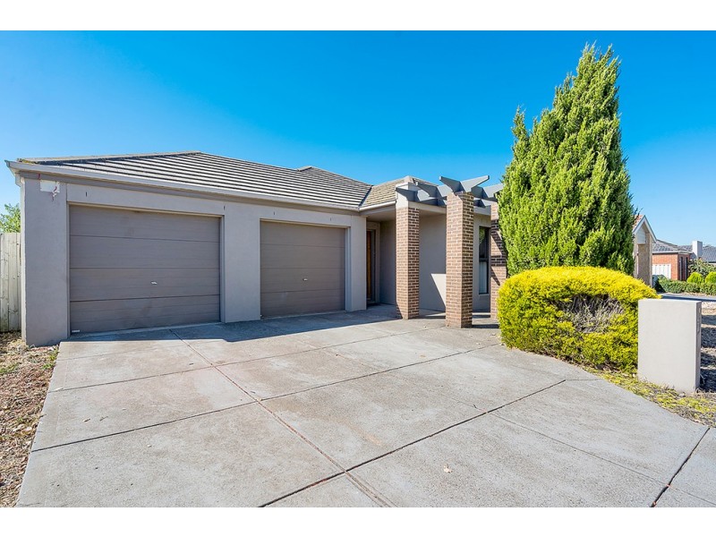 8 Eastwood Place, Craigieburn VIC 3064