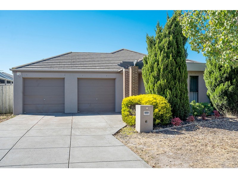 8 Eastwood Place, Craigieburn VIC 3064