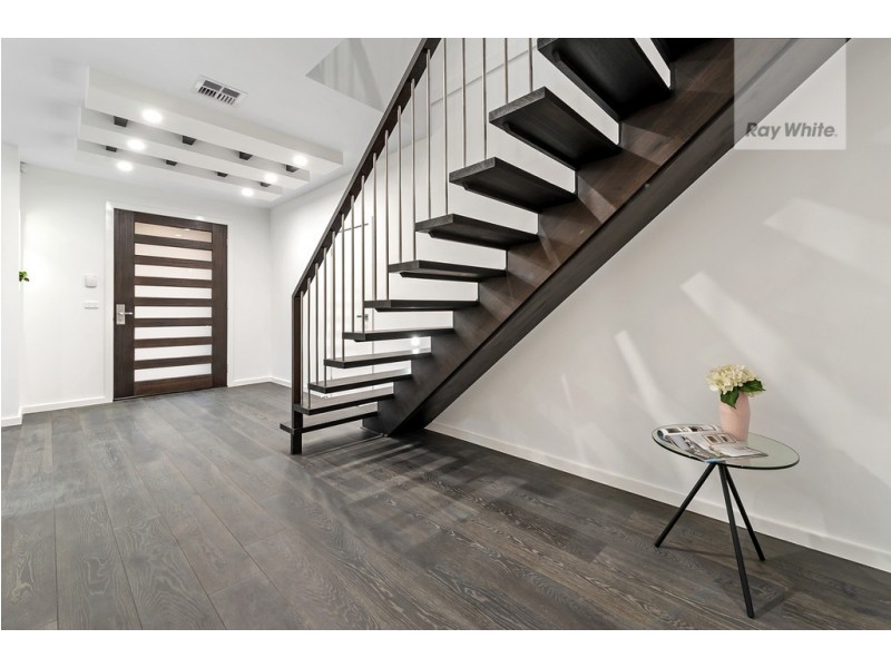 5 Freshwater Drive, Craigieburn VIC 3064