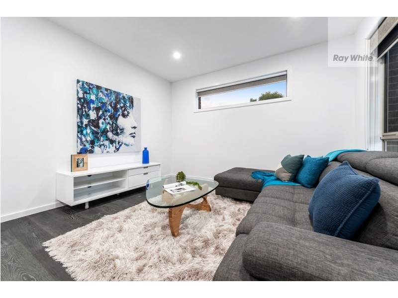 5 Freshwater Drive, Craigieburn VIC 3064