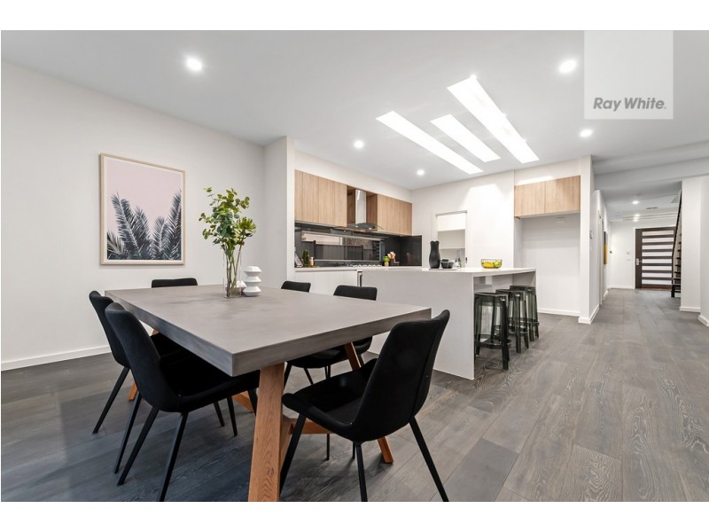 5 Freshwater Drive, Craigieburn VIC 3064