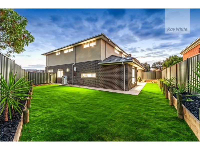5 Freshwater Drive, Craigieburn VIC 3064
