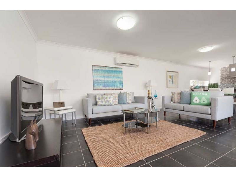 18 Millstream Pass, Craigieburn VIC 3064