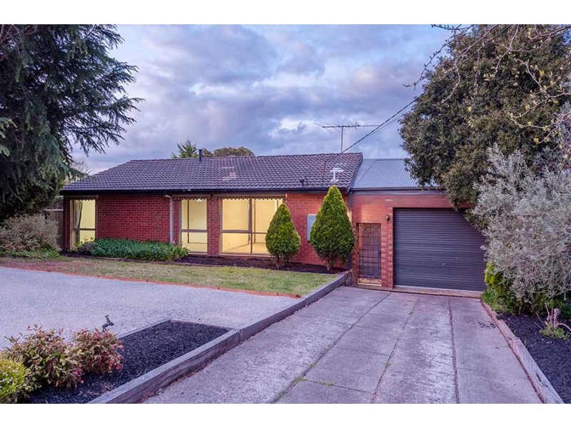 12 Penryn Place, Craigieburn VIC 3064