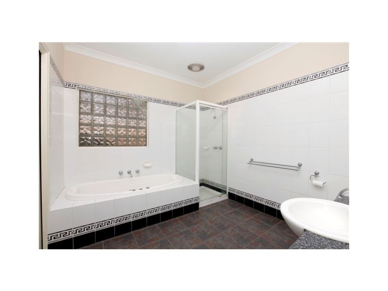 7 Lilac Close, Craigieburn VIC 3064