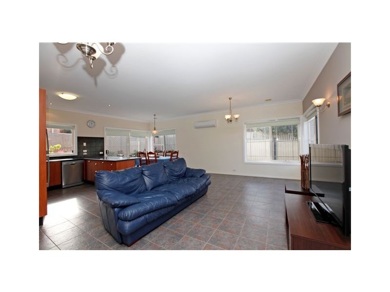 7 Lilac Close, Craigieburn VIC 3064