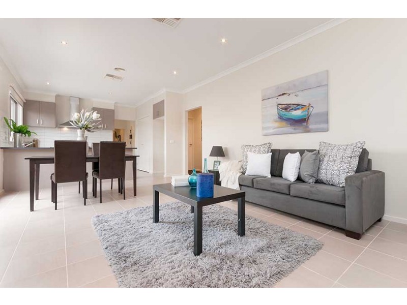 24 Thorngrove Avenue, Craigieburn VIC 3064