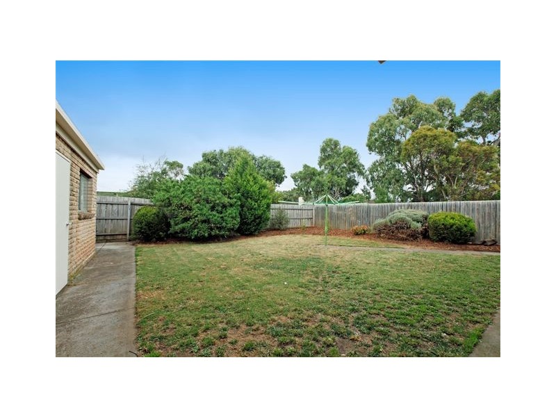 9 Wattleglen Street, Craigieburn VIC 3064