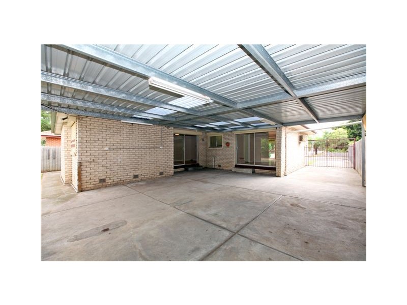 9 Wattleglen Street, Craigieburn VIC 3064
