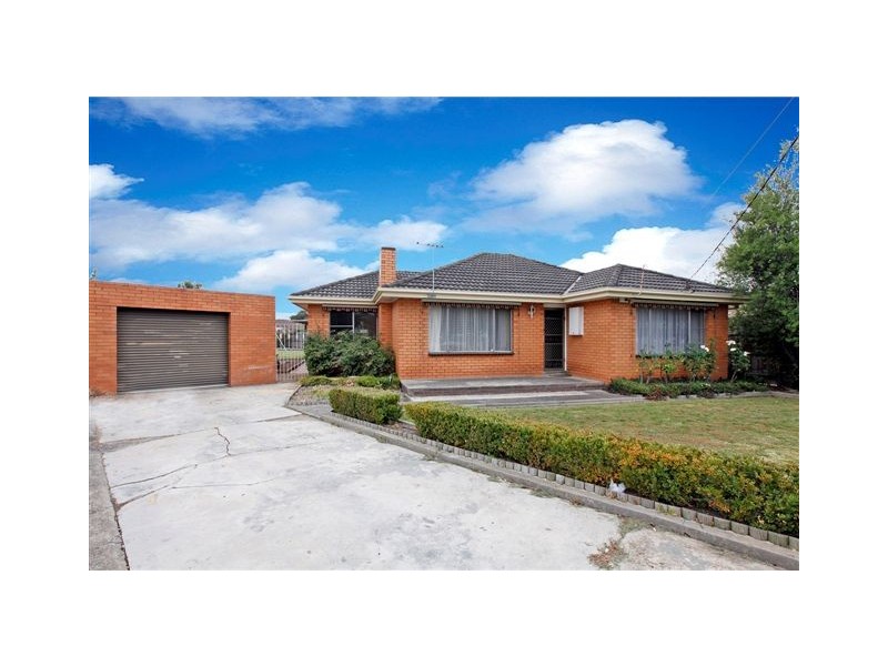 42 Field Street, Craigieburn VIC 3064