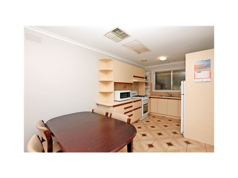 42 Field Street, Craigieburn VIC 3064