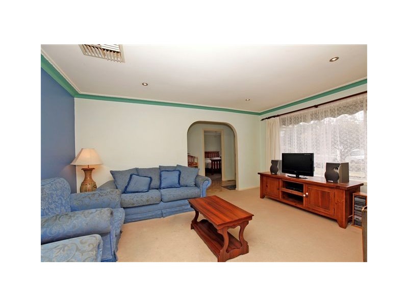 42 Field Street, Craigieburn VIC 3064