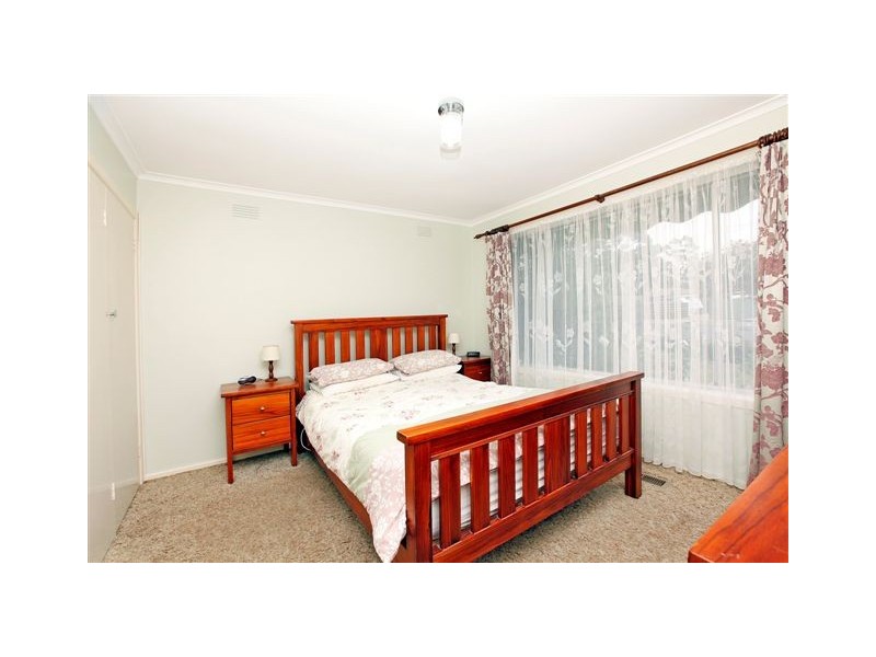 42 Field Street, Craigieburn VIC 3064
