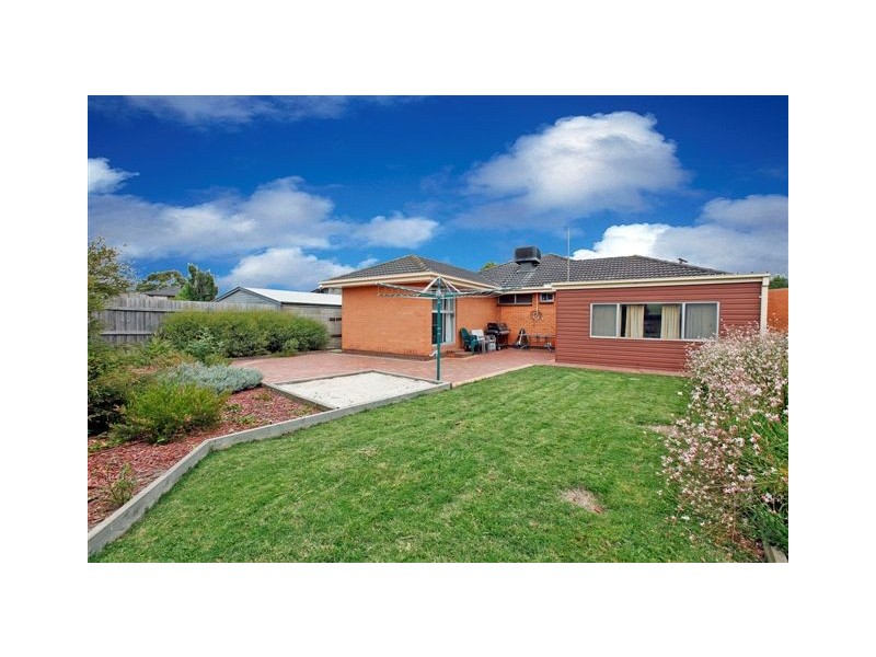 42 Field Street, Craigieburn VIC 3064