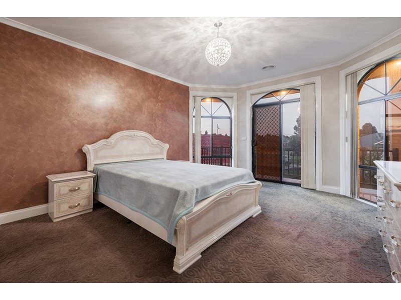 5 Orrong Place, Craigieburn VIC 3064