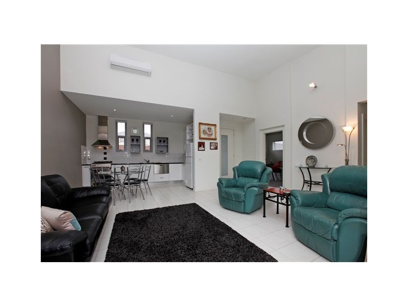 1 Tiree Lane, Craigieburn VIC 3064