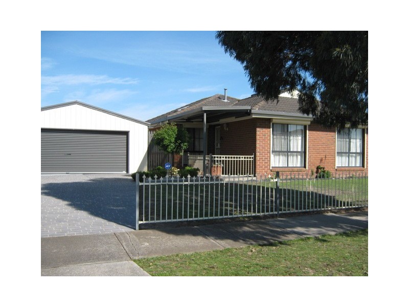 132 Bridgewater Road, Craigieburn VIC 3064