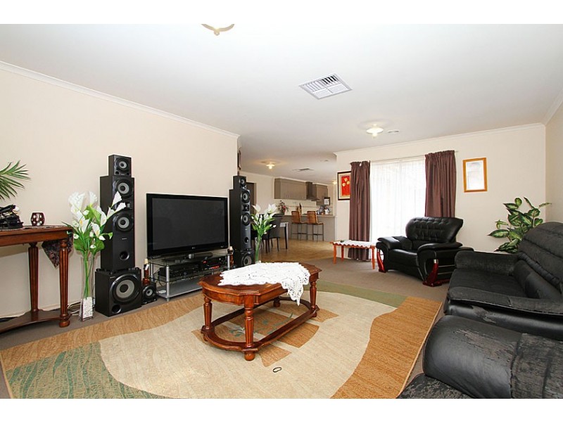 5 Pymble Garden, Craigieburn VIC 3064