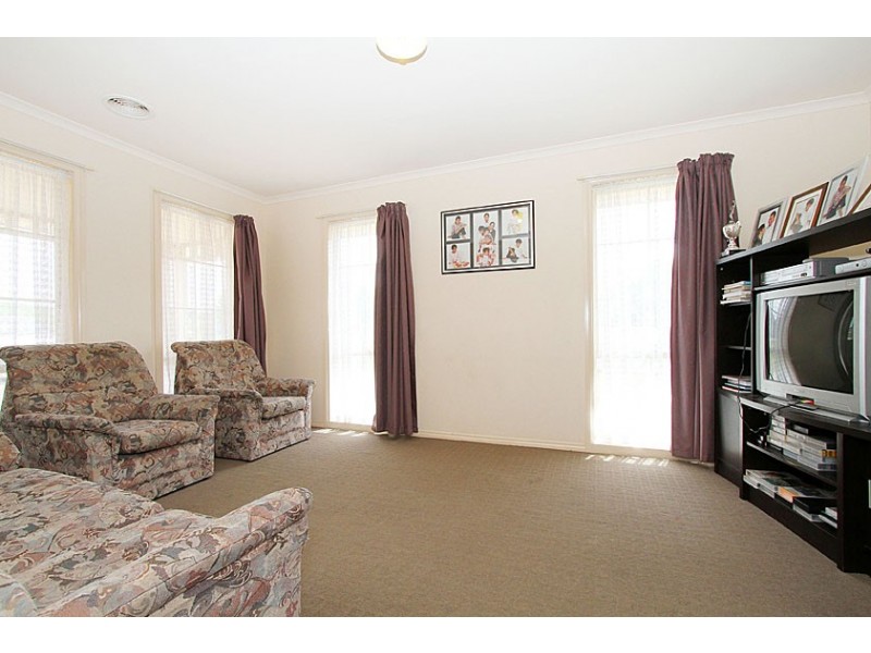 5 Pymble Garden, Craigieburn VIC 3064