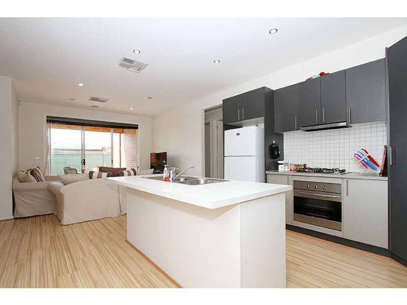 5 Coventry Lane, Craigieburn VIC 3064