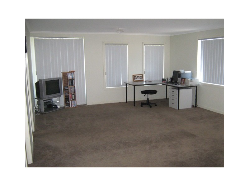 10         Explorers Place, Craigieburn VIC 3064