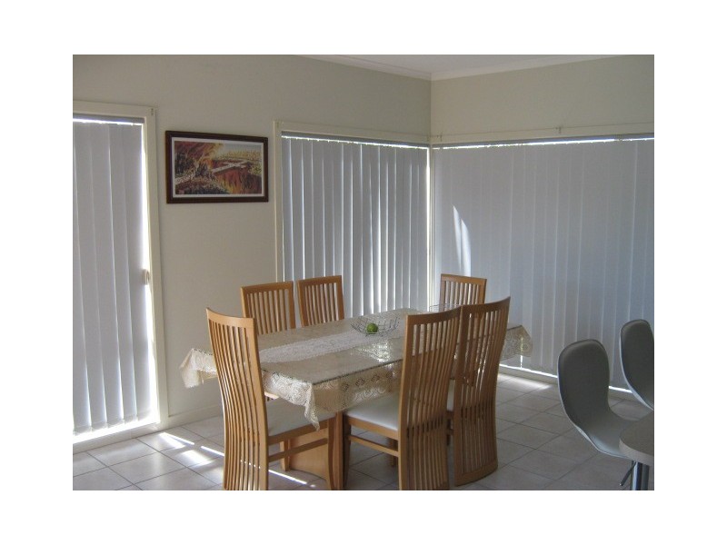 10         Explorers Place, Craigieburn VIC 3064