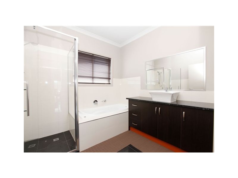 11 Conservation Drive, Craigieburn VIC 3064