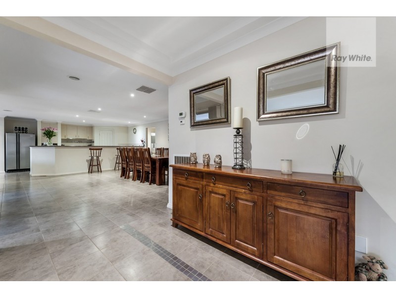 9 Serendip Crescent, Greenvale VIC 3059